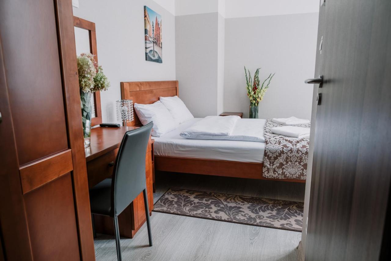 Dream Garden Palace Aparthotel Krakow Ngoại thất bức ảnh