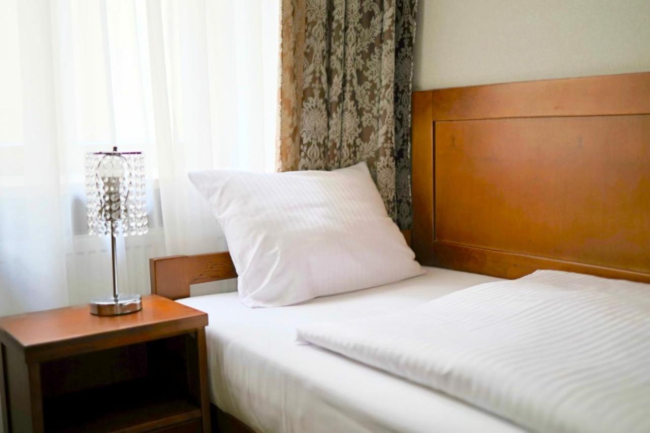 Dream Garden Palace Aparthotel Krakow Ngoại thất bức ảnh